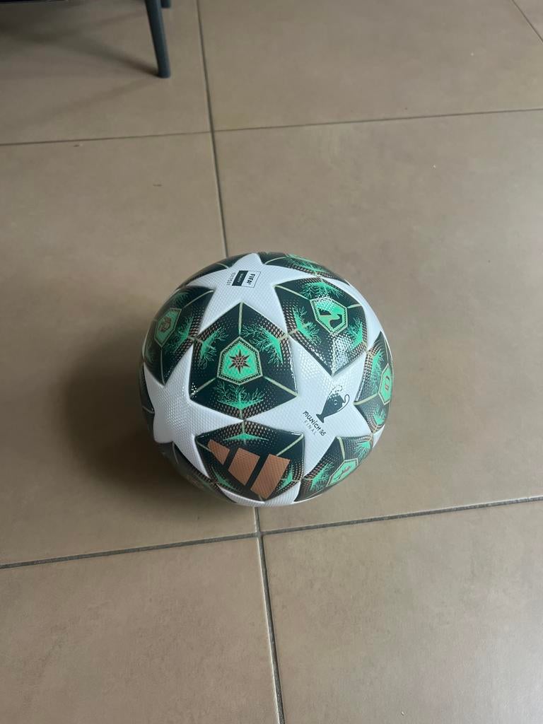 Nieuwe Champions League Bal - Nooit Gebruikt, Ophalen of Verzenden, Nieuw, Bal