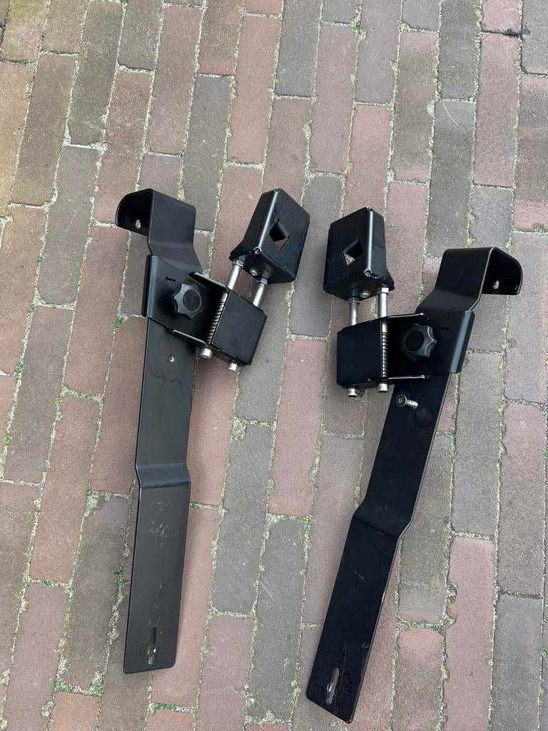 Urban arrow maxi cosy adapters, Ophalen, Gebruikt, 1 kind