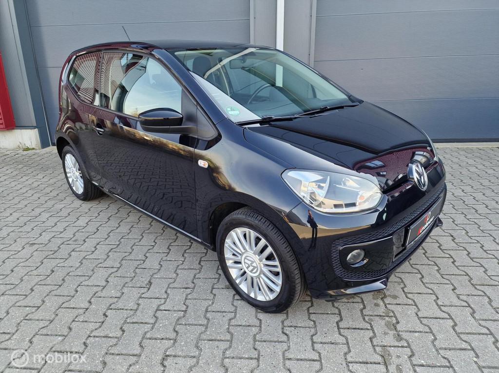 Volkswagen Up! | CUP edition | 15 inch fortaleza velgen, Auto's, Volkswagen, Voorwielaandrijving, Up!, 840 kg, Zwart