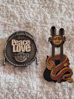 Hard Rock Cafe HONG KONG : 2 Verschillende Emaille Pins, Verzamelen, Speldjes, Pins en Buttons, Verzenden, Zo goed als nieuw, Merk