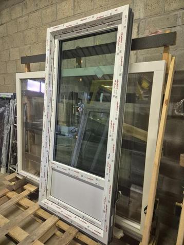 Kunststof kozijn nieuw draai/kiep Triple HR+++ zonwerend  beschikbaar voor biedingen