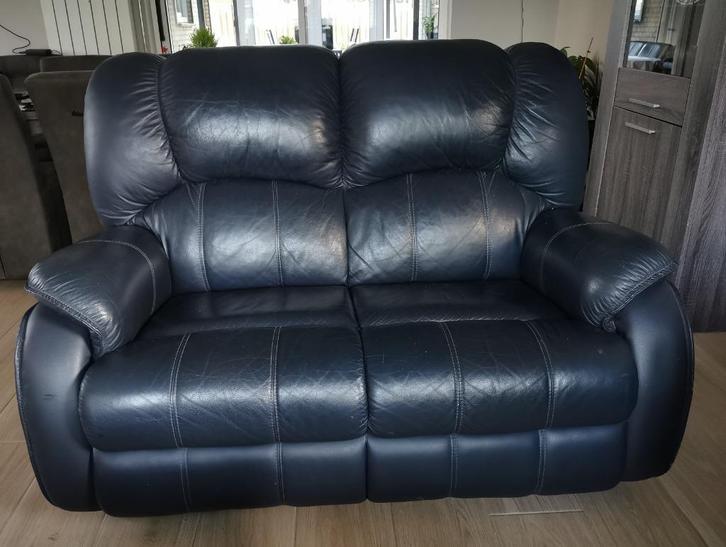 Bank 2 persoons donkerblauw echt leer, Huis en Inrichting, Banken | Bankstellen, Gebruikt, Rechte bank, Tweepersoons, Minder dan 150 cm