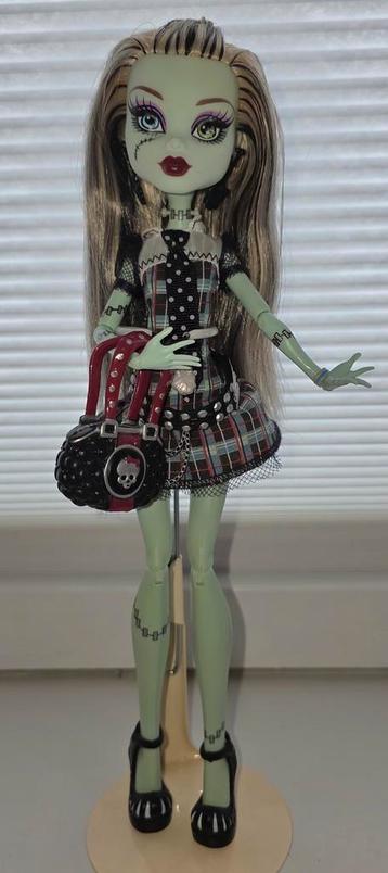 Monster High Frankie 2008 beschikbaar voor biedingen