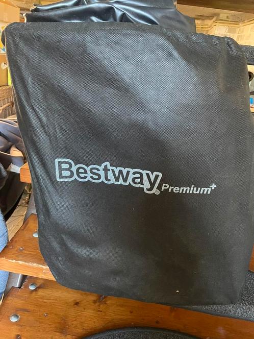 Luchtbed 2 persoons Bestway Premium, Caravans en Kamperen, Luchtbedden, Zo goed als nieuw, 2-persoons, Ophalen of Verzenden