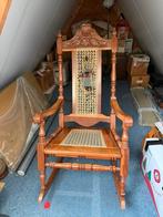Suriname Mahonie Houten Schommelstoel - Restauratie Project, Huis en Inrichting, Stoelen, Ophalen, Gebruikt, Bruin, Zuid-Amerikaans