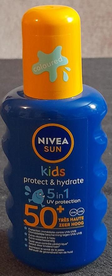 Nivea Sun Protect and Hydrate Kids gekleurde Spray 200 ml beschikbaar voor biedingen