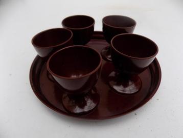 Bakeliet Eierdoppen set blad vintage retro roodbruin bakelie beschikbaar voor biedingen