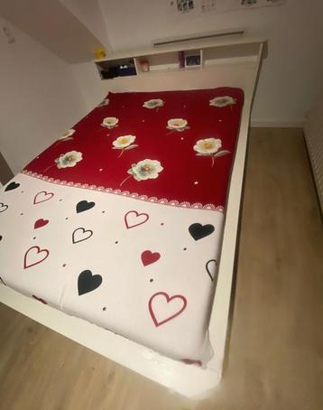 Bedframe 140x200 met hoofdbord – direct ophalen! beschikbaar voor biedingen