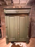 Prachtige olijfgroene meidenkast/vertico, Ophalen, Zo goed als nieuw