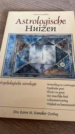K.M. Hamaker-Zondag - Astrologische Huizen, Achtergrond en Informatie, Astrologie, Ophalen of Verzenden, Zo goed als nieuw