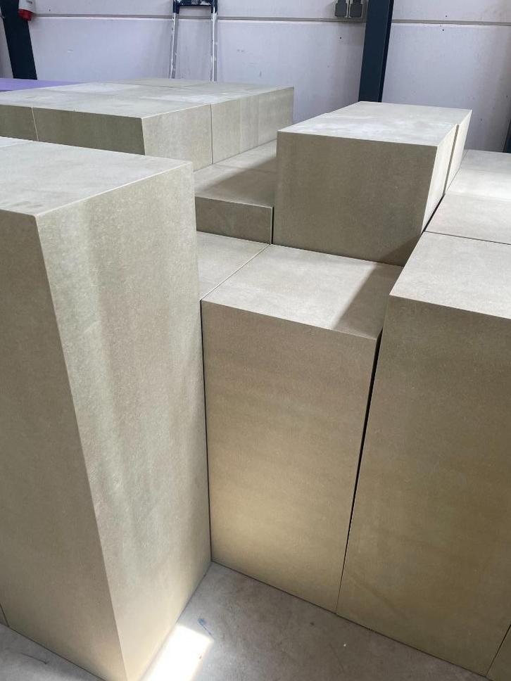 Zuilen en Sokkels - uit voorraad leverbaar, Huis en Inrichting, Woonaccessoires | Zuilen en Pilaren, Nieuw, Ophalen