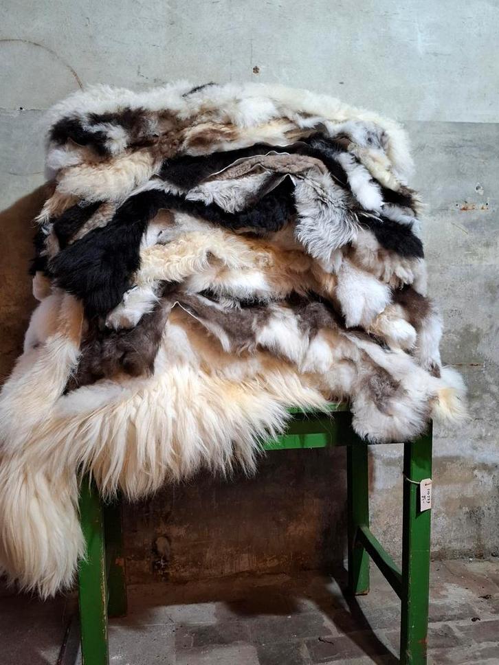 Warme natuurlijke schapenvachten, Huis en Inrichting, Woonaccessoires | Plaids en Woondekens, Ophalen of Verzenden