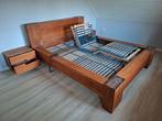 Notenhouten verstelbaar bed met nachtkastjes, Ophalen, Bruin, 210 cm, Tweepersoons