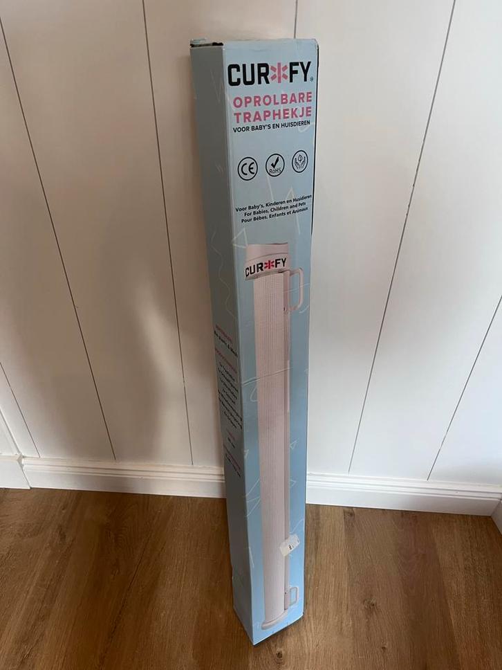 Curify Oprolbaar Traphekje - NIEUW!, Kinderen en Baby's, Traphekjes, Nieuw, Oprolhekje, Overige materialen, 115 cm of meer, Ophalen