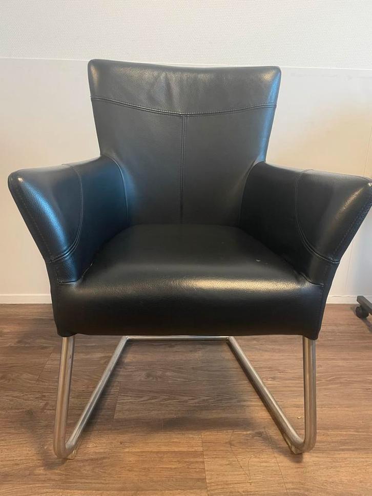 4 Zwart Leren Eetkamerstoelen, Huis en Inrichting, Stoelen, Zo goed als nieuw, Vier, Leer, Metaal, Zwart, Ophalen