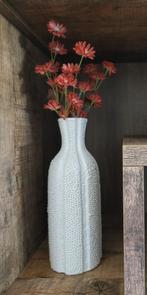 cremekleurige vaas, Huis en Inrichting, Woonaccessoires | Vazen, Overige kleuren, Aardewerk of Porselein, Ophalen of Verzenden