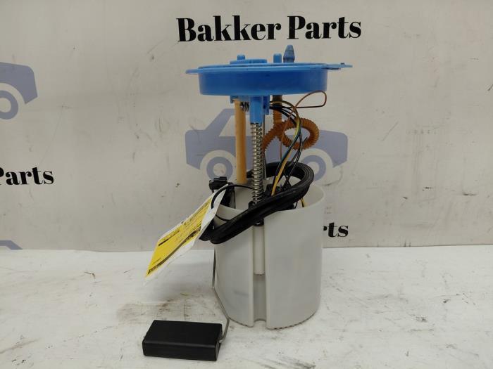 Benzinepomp van een Volkswagen Scirocco, Auto-onderdelen, Brandstofsystemen, Volkswagen, Gebruikt, 3 maanden garantie