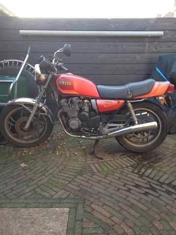 Yamaha Klassieker XJ 550 beschikbaar voor biedingen