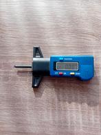 Bandenprofiel meter, Ophalen