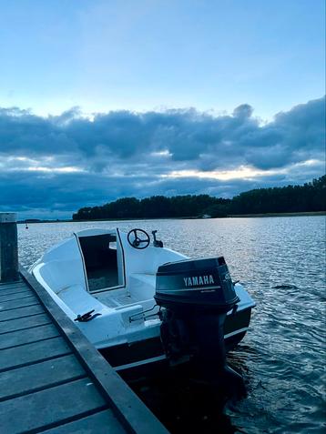 Kajuitboot (met of zonder buitenboordmotor) beschikbaar voor biedingen