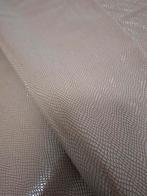 Ruim 6 meter en 140 breed skai leer bruin van kleur, Hobby en Vrije tijd, Stoffen en Lappen, Ophalen, Bruin, 120 cm of meer, Leer of Kunstleer