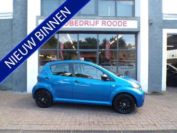 Toyota Aygo 1.0-12V Dynamic blue Airco (bj 2010) beschikbaar voor biedingen