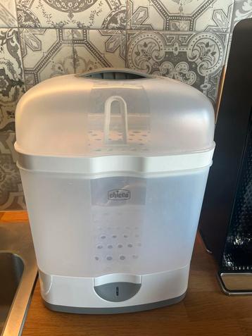 Chicco 2-in-1 Sterilisator + 5 NUK Flesjes 120ml beschikbaar voor biedingen