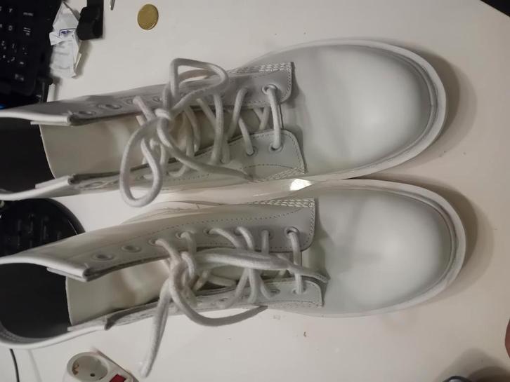 Nieuwe dr martens  virginia mono 1460 veterboots maat 40, Kleding | Dames, Schoenen, Nieuw, Lage of Enkellaarzen, Wit, Ophalen of Verzenden