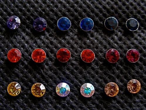 Zilveren 925 zilver oorknopjes oorstekers glimmende steen, Sieraden, Tassen en Uiterlijk, Oorbellen, Nieuw, Knopjes of Stekers