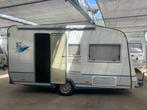 Caravan Knaus Sudwind Bleu 395 TK, Caravans en Kamperen, Standaardzit, 75 kg, Omvormbare zithoek, Kachel