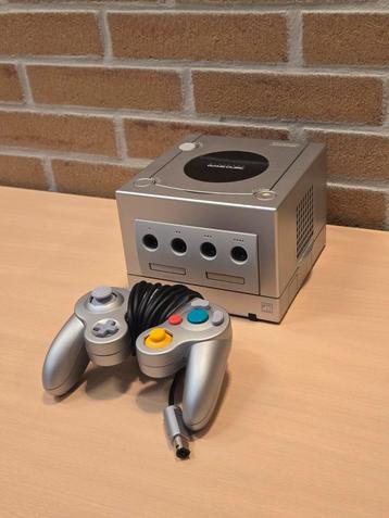 Nintendo Gamecube - Platinum Silver beschikbaar voor biedingen