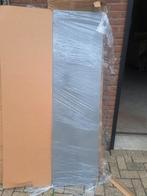 Nieuwe Vasco badkamer radiator 500x180
Grijs(Z15), Doe-het-zelf en Verbouw, Verwarming en Radiatoren, Ophalen, ., Radiator, Nieuw