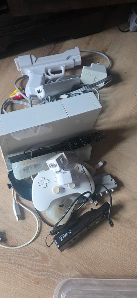 Nintendo Wii Console + Accessoires, Spelcomputers en Games, Spelcomputers | Nintendo Wii, Gebruikt, Ophalen