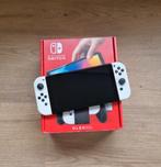 Nintendo Switch Oled - z.g.a.n., Spelcomputers en Games, Ophalen of Verzenden, Zo goed als nieuw, Met 1 controller, Switch OLED