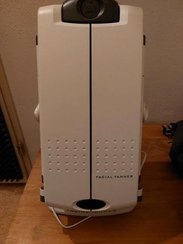 Gezichtsbruiner - Nieuwstaat - Weinig gebruikt