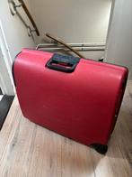 Middelgrote rode koffer van het merk Carlton, Hard kunststof, Slot, Minder dan 35 cm, Ophalen