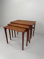 Danish Teak Nesting Table Set – Mid-Century Elegance, Ophalen, Z, Z, Z