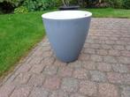 Kunststof grote buiten bloempot z.g.a.n., Tuin en Terras, Bloempotten, Kunststof, Rond, Ophalen of Verzenden, Zo goed als nieuw
