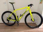 Apex Torq Evo Invicta Team, Gebruikt, Heren, Geen vering, Ophalen