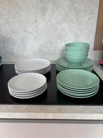 Ikea servies groen en wit, Huis en Inrichting, Keuken | Servies, Ophalen, Gebruikt, Effen, Bord(en)