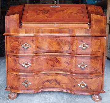 Barok - Secretaire - Walnoot - 1950 beschikbaar voor biedingen