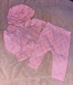 Juicy Couture trainingspak (9-12 maanden) 74CM, Meisje, Juicy Couture, Zo goed als nieuw, Setje