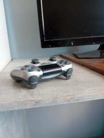 Gebruikt limited edition ps4 cod of war controller beschikbaar voor biedingen