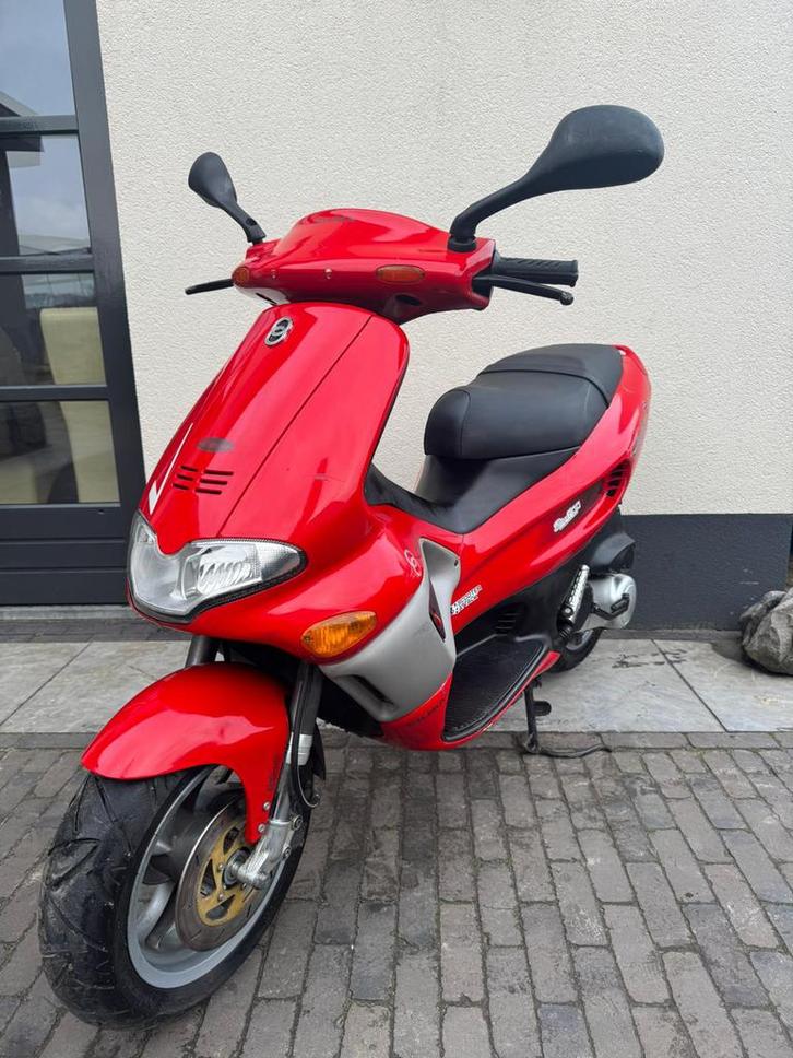 ⭐️Gilera runner 50cc 2 takt darkdream uitvoering brom⭐️, Motoren, Tuning en Styling, Ophalen of Verzenden