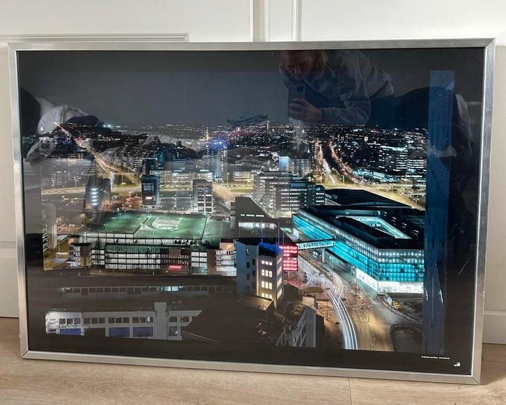Eindhoven By Night Foto met Stalen Lijst, Huis en Inrichting, Woonaccessoires | Schilderijen, Tekeningen en Foto's, Zo goed als nieuw