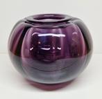 W.J. Rozendaal Kristalunie Maastricht paarse Tomaat vaas No4, Ophalen of Verzenden