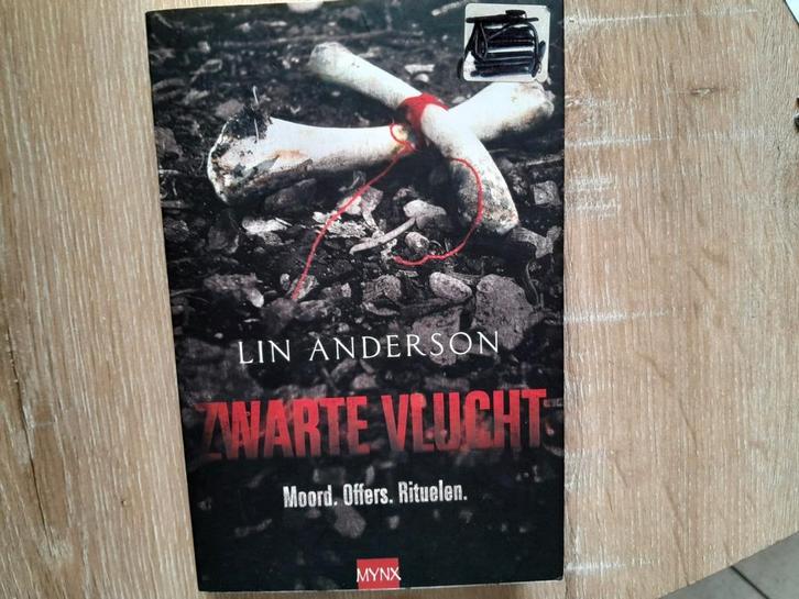 Lin Anderson - Zwarte vlucht, Boeken, Thrillers, Gelezen, Europa overig, Ophalen