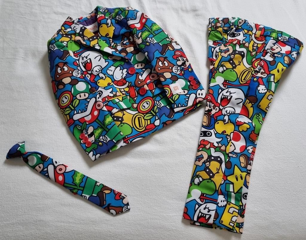 Oppo Suits Super Mario Pak - 104  - Nieuwstaat, Kinderen en Baby's, Carnavalskleding en Verkleedspullen, Ophalen, Zo goed als nieuw