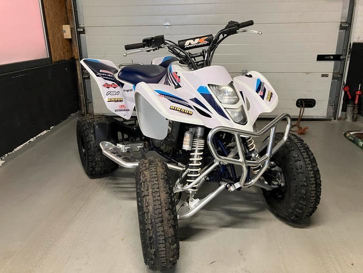 Suzuki LTZ470 Quad met kenteken, Motoren, Quads en Trikes, Ophalen