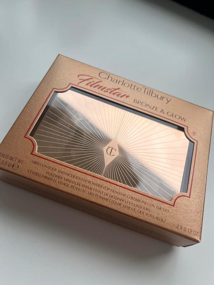 Charlotte Tilbury Mini Bronze & Glow Light-Medium, Sieraden, Tassen en Uiterlijk, Uiterlijk | Cosmetica en Make-up, Gebruikt, Make-up